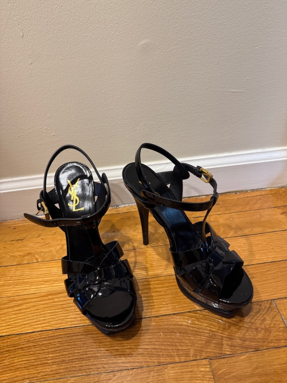 Saint Laurent Tributes. Black Patent Leather T-Strap Platform Heels